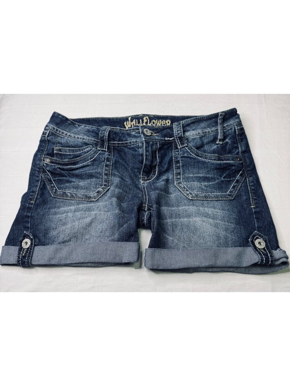 WallFlower Jean Shorts Womens Size 11 Medium Wash Cuffed Denim  Distressed